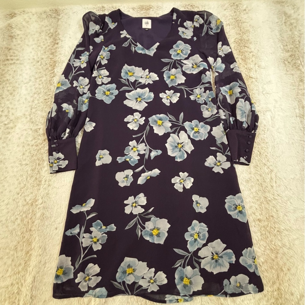 Cabi Size Small Purple Floral Long Sleeve Shift Dress